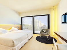 Hotel Barceló Malaga Bild 05