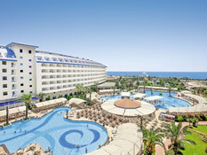 Hotel Crystal Admiral Resort Suites & Spa Bild 01