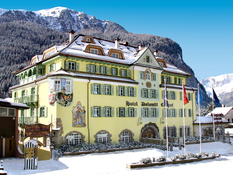 Schloss Hotel Dolomiti Bild 01