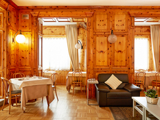 Hotel Rezia Bild 04