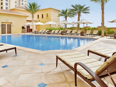 Hilton Dubai The Walk Bild 11