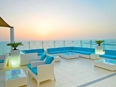 Hilton Dubai The Walk Bild 04