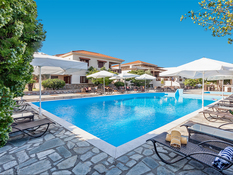 Skopelos Holidays Hotel & Spa Bild 01