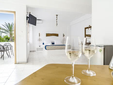 Hotel Santorini Crystal Blue Suites Bild 02