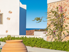 Desiterra Luxury Suites & Villas Bild 06