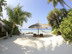 Nika Island Resort Bild 02
