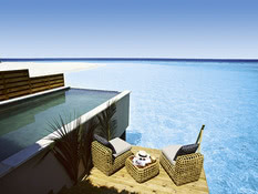 Kudafushi Resort & Spa Bild 07