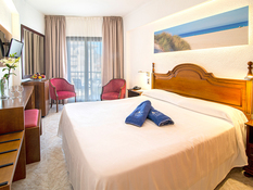 Hotel Amoros Bild 02