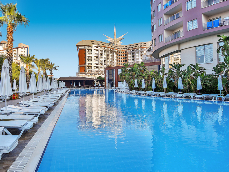 Hotel Saturn Palace Resort in Antalya - Lara bei alltours buchen