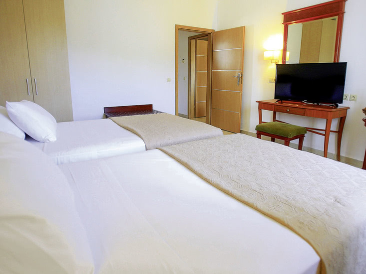 Hotel Labranda Sandy Beach In Agios Georgios Bei Alltours Buchen