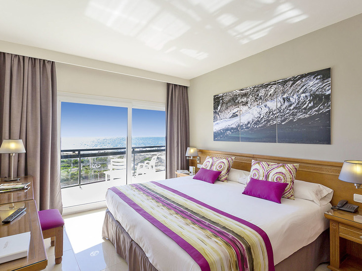 Hotel Grand Palladium Palace Ibiza Resort Spa In Playa D En Bossa Bei Alltours Buchen