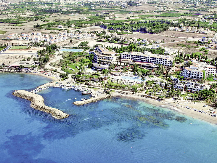 Coral Beach Hotel in Paphos bei alltours buchen
