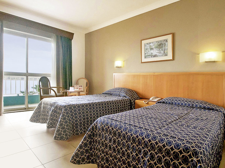 Hotel Qawra Palace in Qawra bei alltours buchen