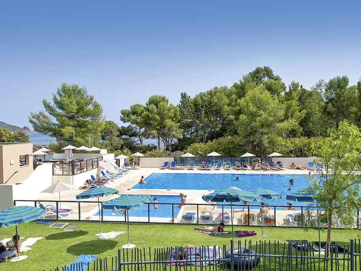 Hotel Soleil Vacances Résidence Club Les Chênes Verts in Saint Raphaël bei alltours buchen