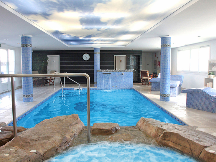 Hotel Capricho in Cala Ratjada bei alltours buchen