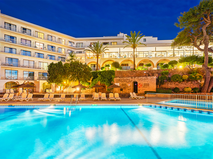 Hotel Casablanca In Santa Ponsa Bei Alltours Buchen 