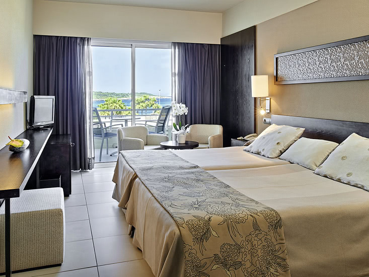 Hotel Hipotels Mediterraneo In Sa Coma Bei Alltours Buchen