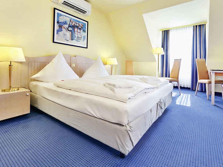 Hotel Tryp by Wyndham Lübeck Aquamarin in Lübeck bei alltours buchen