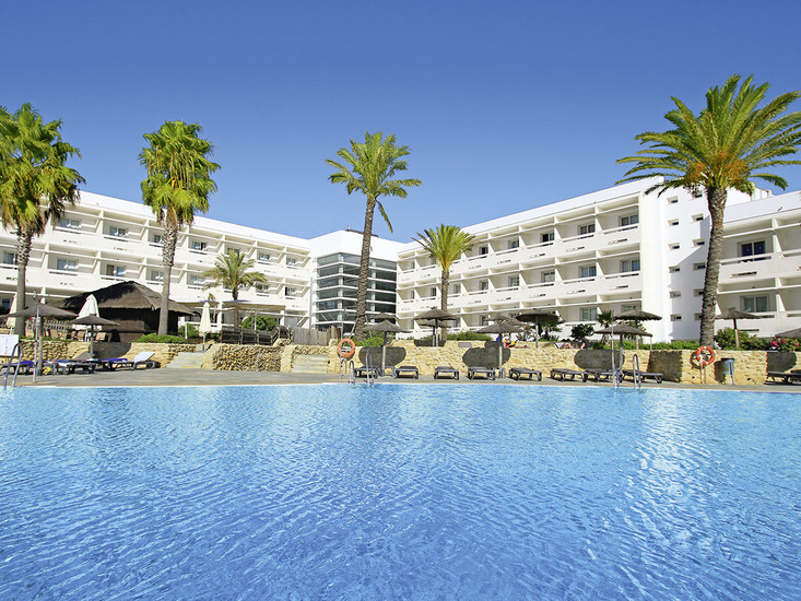 Hotel Garbi Costa Luz in Conil de la Frontera bei alltours buchen Hotel Garbi Costa Luz in Conil de la Frontera bei alltours buchen
