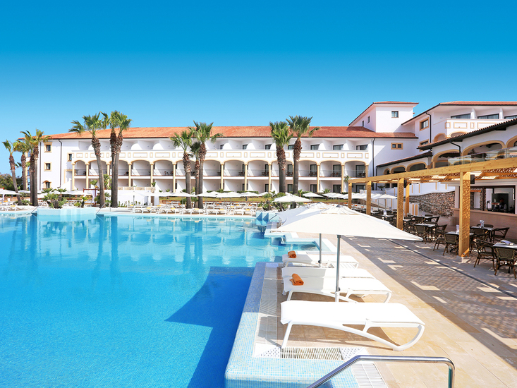 Hotel Iberostar Selection Andalucia Playa in Novo Sancti ...